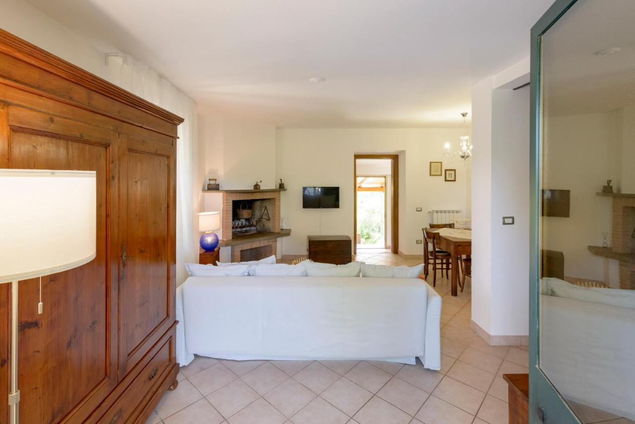 Casa Vacanze San Vittorino Gubbio Buitenkant foto