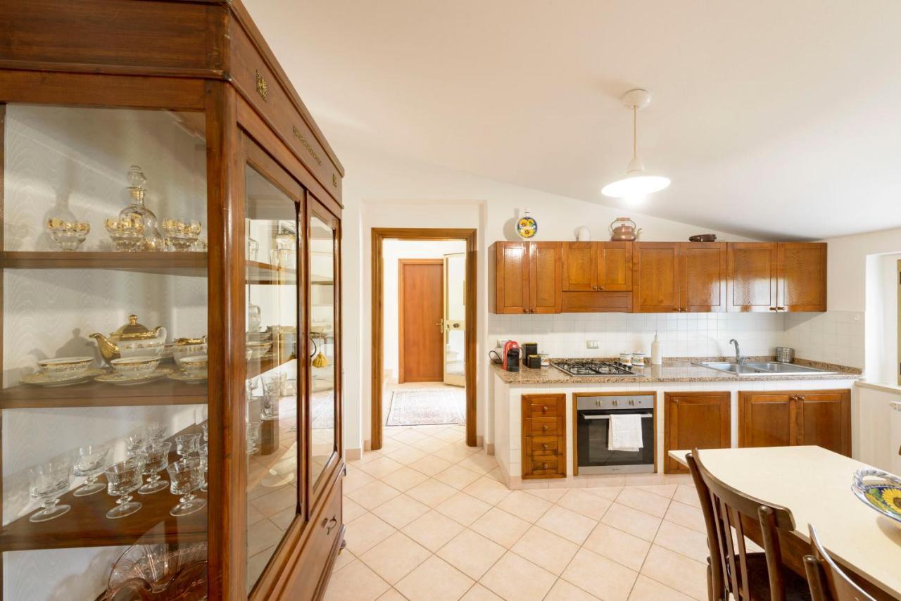 Casa Vacanze San Vittorino Gubbio Buitenkant foto