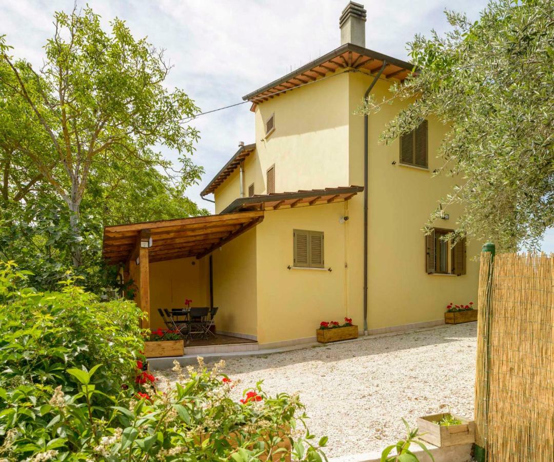 Casa Vacanze San Vittorino Gubbio Buitenkant foto
